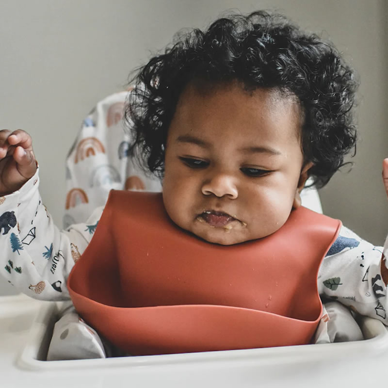 How a Silicone Baby Feeding Set Can Help You Save Money